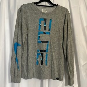 Nike elite, athletic cut, long sleeve tee men’s medium